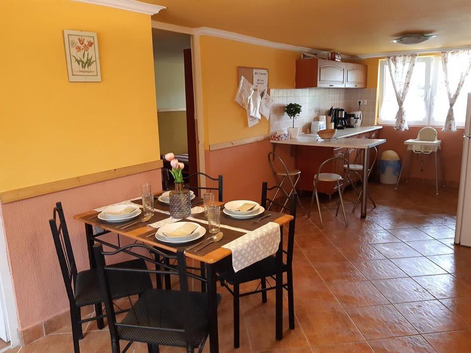 Aranyeso Apartman Hajduszoboszlo Exterior photo