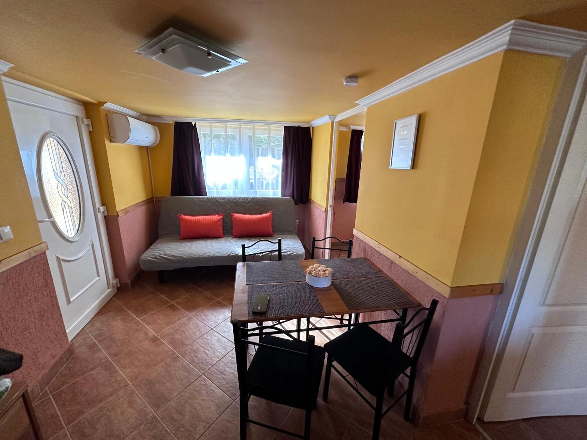 Aranyeso Apartman Hajduszoboszlo Exterior photo