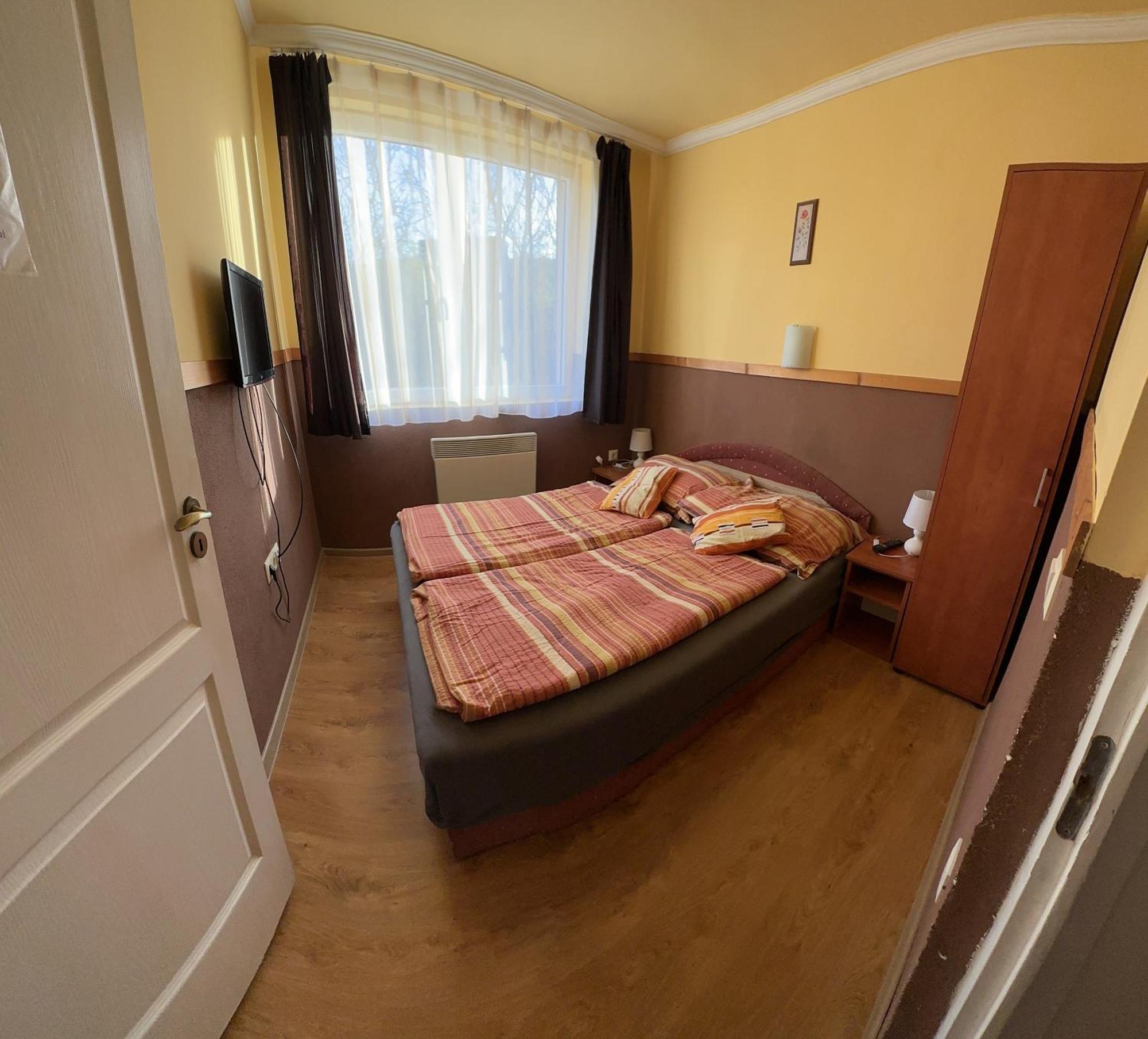 Aranyeso Apartman Hajduszoboszlo Exterior photo